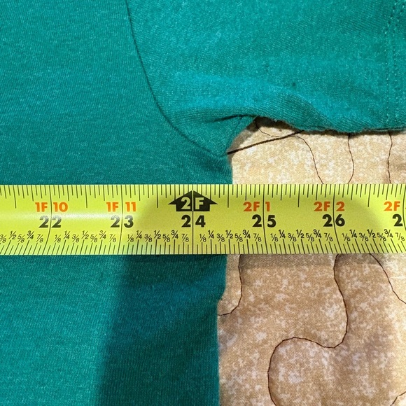 Angry Birds Green Graphic T-Shirt “Chillin Like A Villain” size XL - Picture 6 of 8